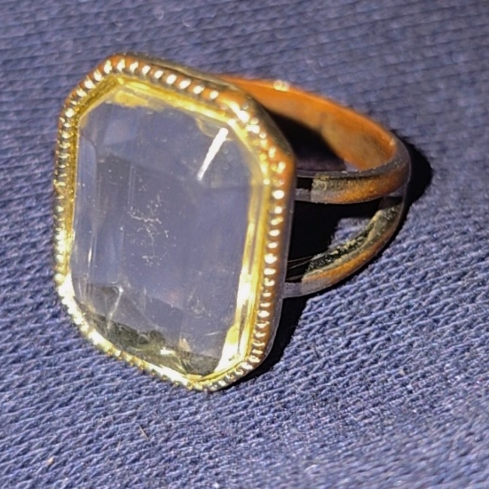 Elegant Gold and Silver Ring